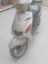 # للبيع  دراجه نظيفة كلش / دراجة سلف  الاستفسار  07828146341