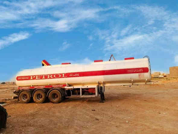 سلام عليكم  
سكانيه موديل 95 سنوية جديد طوناج جديد 

حجمه 143 كير 3.3 جي بي س تخم تاير سياره جاهزة 

لشغل سعره 220 بيه مجال الاستفسار ع الرقم 

***********
