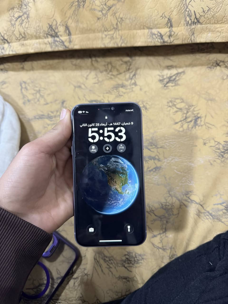 آيفون 11 للبيع أو للمروسه وي 15او 13 حتى لو مفتوح ذاكرة 128 بطاريه 82تك سيم ضد ماي مايعبر هوا شرط شرط
*********** بي واتساب
