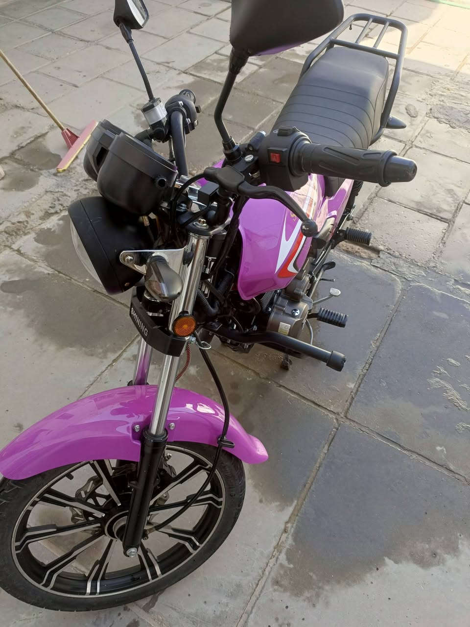 دراجه شاينك موديل 2025 اوراق سكنر 
السعر 800 الف العنوان ديوانيه التواصل وتساب فقط 
***********
