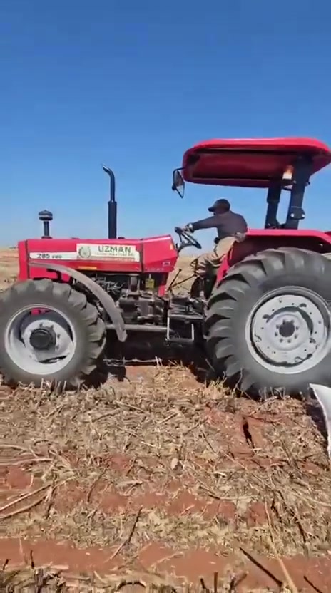 🌾🚜ماشاءالله تبارك الرحمن
        مبارك للاخ ابو الزاكي 🚜🌾

🚨 تنويه هام 🚨
📢 ونود تذكير الإخوة المزارعين بأن تخفيض أسعار الجرارات الزراعية ما زال مستمرًا، وذلك بناءً على قرار تخفيض الرسوم الجمركية الصادر عن الهيئة العامة للمنافذ.

📍 إدلب – سرمدا
مقابل كازية الوتار و مطعم عماد الدين 
🏢 داخل مجمع بوابة سرمدا

📞 للتواصل (اتصال أو واتساب):
00905066611114

🌱 مع تحياتنا لجميع الإخوة الفلاحين والمزارعين في سوريا. 🌱


**إذا كنت صاحب هذا الإعلان وتريد حذفه لأي سبب، رجاءا أرسل رسالة إلى الدعم الفني**