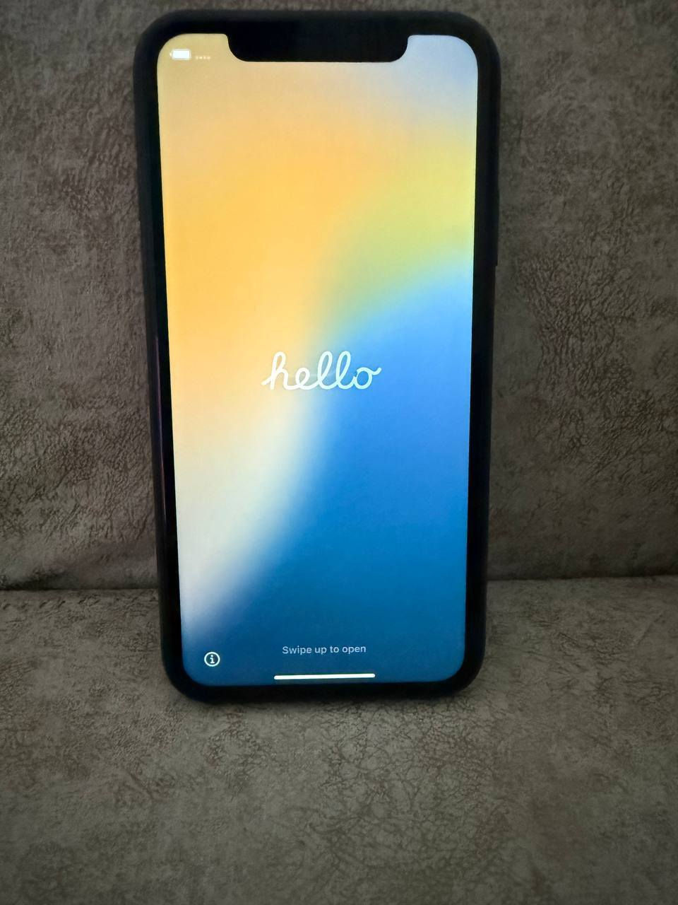 ايفون 11 للبيع نضيف الجهاز و شاشه مامكسوره بس اللمس نص الشاشه تشتغل و نص متشتغل الخلل بللمس يعني سعره 150 وبي مجال للتواصل ***********
