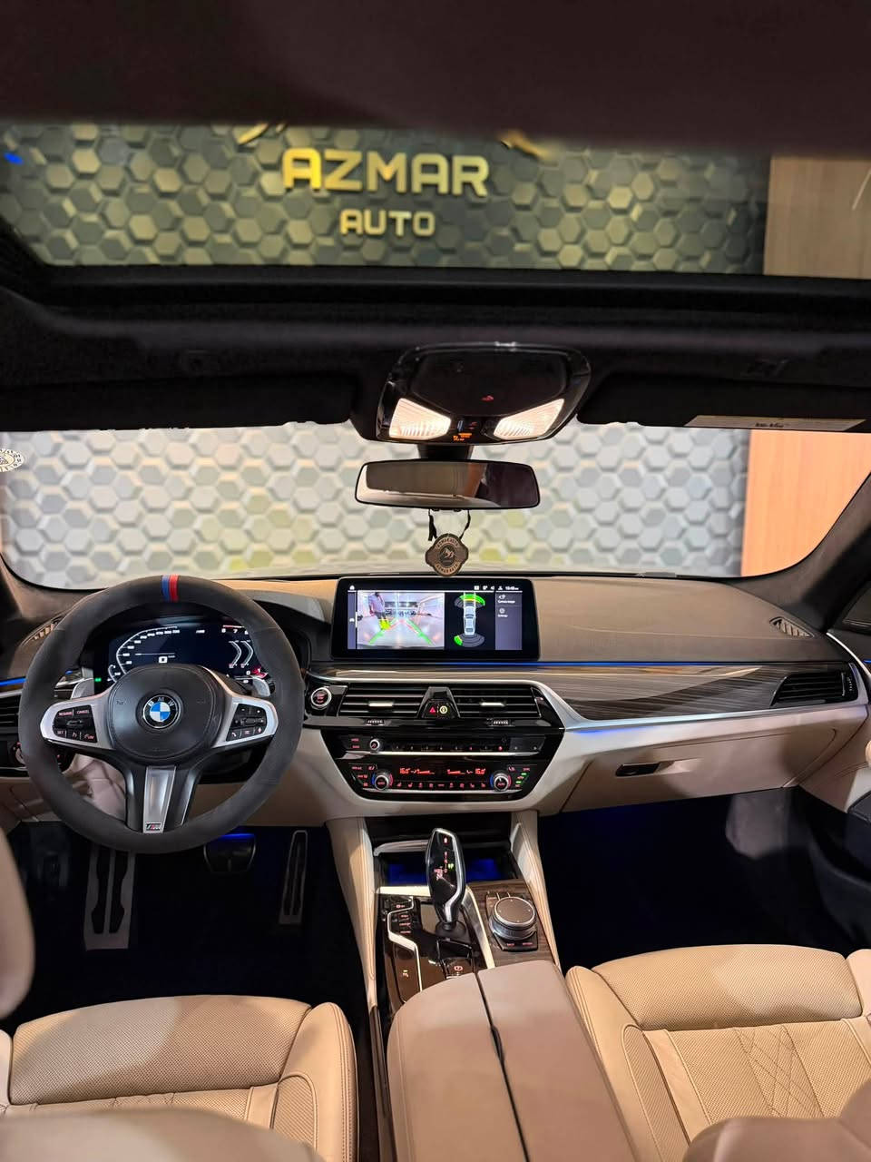 ‏ BMW 540i  M package🚀
‏6 سلندر twin power turbo🔥
موديل : 2022
العداد : 37 الف

السيارة فول الفول مواصفات و مغلف PPF مات و عليها كت كامل للجمالية و صوت كزوزات🔥

مواصفات السيارة
فتحة
صندوق شفت
تقنية مراقبة عيون السائق ( توقف السيارة اثناء الغفوة او النوم)
 نظام القيادة الذاتية
كاميرة خلفية بدقة عالية
رادار لقراءة خطوط الشارع
 رادار جانبي ( فرملة عند اقتراب الاشخاص والمركبات)
 رادار امامي لقراءة لوحات المرور لتنبه السائق بالسرعة المسموحة 
شاشة وسطية لمس بقياس ١٣ انج 
نظام i drive
كشنات جلد مطرز بلون ابيض
 كشنات حجم VIP  
كشنات فول تحكم كهربائي
 كشنات الامامية تدفئة و تبريد
 اضوية تابلو مخفية (عدة الوان) 
اضويه اماميه Adaptive LED
نظام النقطة العمياء
اهتزاز الاستيرن عند اقتراب السيارات 
 نظام Auto Hold
 عداد  سرعه على الزجاج الامامي head-up display
- انظمة قيادة متعددة ( SPORT + COMFORT+ ECO ) 
 ايرباك + ABS + ESC
كشنات  كهربائي  +  خزن ميموري  
 بصمة ابواب + بصمة تشغيل
 حساسات اصطفاف ( امامي + خلفي ) 
 نظام الاصطفاف الذاتي ( اوتوو بارك)
مريا طوي كهرباء 
 ستيرن كهربائي
ستيرن تدفئة 
شفتات على الاستيرن  ( شفتر ) 
نظام ملاحة ( NAV + MAP ) 
 مكيف ( امامي + خلفي ) منفصل 
مفتاح سمارت على الابواب الاربعه 
نظام  carplay
 بلوتوث للهاتف الخلوي + موسيقى  
 نظام المساعدة على الركن بلاس مع عرض ثلاثي الأبعاد.
 نظام PDC لقياس المسافات عند رَكْن السيارة
مقاعد خلفية قابلة للطي مع تقسيم 60:40
 محدد السرعة
‏ISOFIX لتثبيت مقاعد الاطفال- 
 عرض مراقبة ضغط الإطارات 
إنذار لمنع السرقة
و بعد هواية مواصفات متنذكر

السيارة وارد امريكي بيها بابين صبغ بدون دواخل بجم كبس✅ 
كير و محرك كلها بشرط🔥

سعر: ٣٨٥$ ورقة
للاستفسار : ***********
العنوان: السليمانية المعارض الجديدة شركة ازمر اوتو معرض رقم ٣٤
