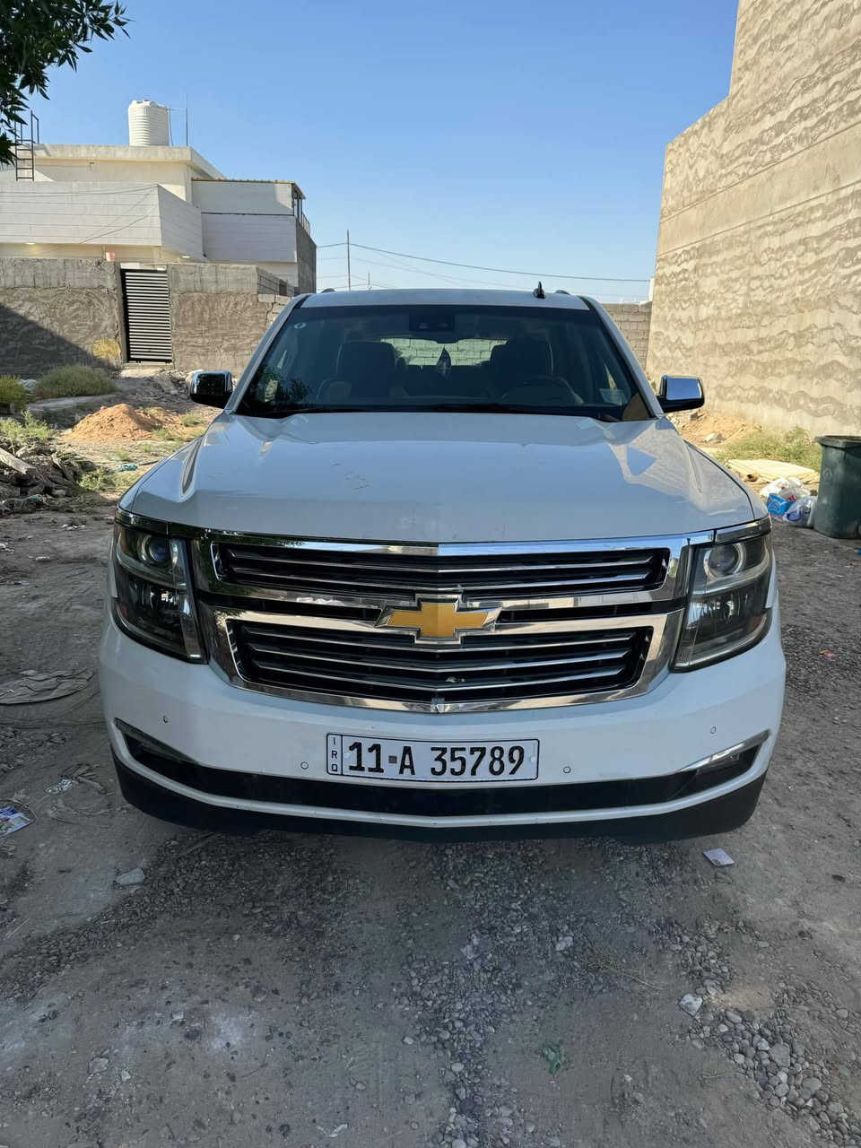 السلام عليكم تاهو LTZ  موديل 2015 رقم بغداد باسمي سياره جديده وجاهزه ماشيه 196الف ***********صور الضرر و السونار مع صور السياره
