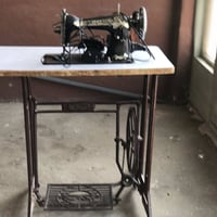 مكينة خياطة فراشة • شغالة • كربلاء طوريج