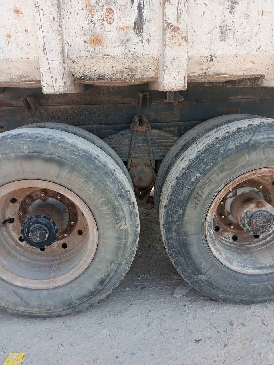 فالفو دكتورة موديل 1996 جاهزة للشقل مكينه جديده شاصي ما مكفول بس مضروب باج السعر 130 ورقه ***********/***********
