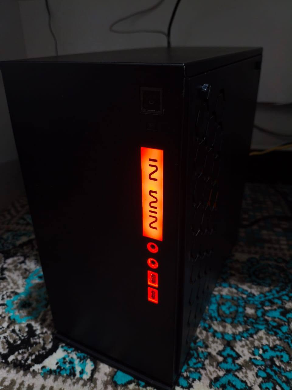 كيس للبيع مع 3فانات rgbالسعر 40توصيل حجم minyatxتواصل واتس ***********
