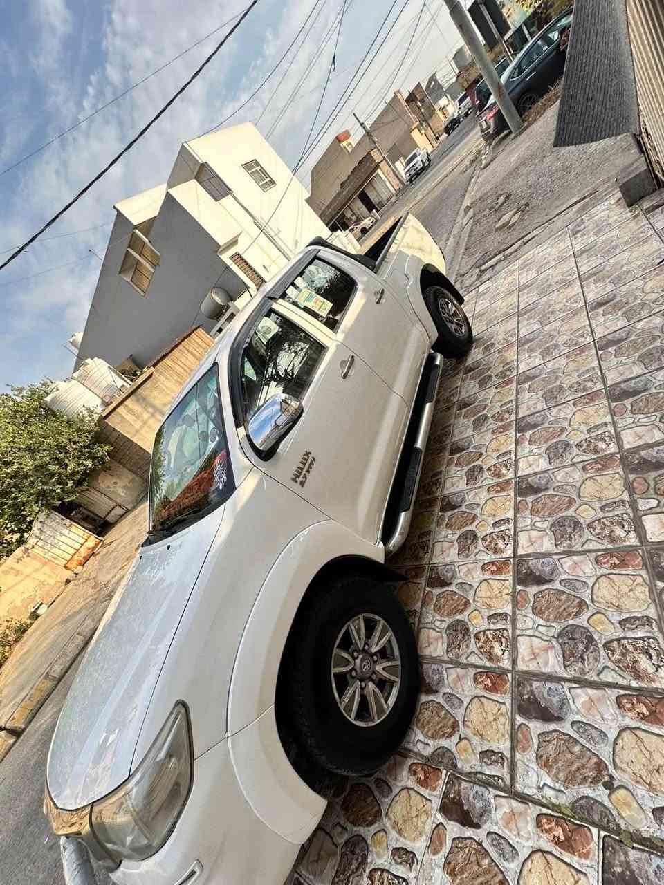 مه رزيه موديل 2014 سياره كي زور خاوين هيجي نيه تنها دو بست جاملغي سايق سبغه بي ليدان بي دحم ما باقي هيجي نيه گيرو مه كينه به شرته سياره كه كراوه ته غازيش يك ده ست بوه زور باك ماوه ته وه ته بريدو سارو گه رمو هه مووو شتي به شه رت ژ.م ‭***********‬ أربيل, العراق
