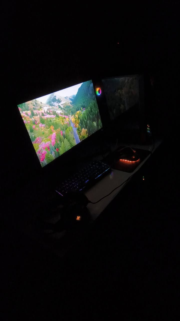 سلام عليكم تجميعة للبيع متكاملة من كلشي
«كيس»
« يوبي اس»
« موس»
« كيبورد» 
« موس باد»
« شاشة AOC GAMING 180Hz» 
اضافة ميز 
مواصفات التجميعة اسم الجهاز    DESKTOP-4DSOIIP
المعالج    Intel(R) Core(TM) i5-6500 CPU @ 3.20GHz   3.20 GHz
ذاكرة RAM المثبتة    ‏‏16.0 غيغابايت
مساحة التخزين    119 GB SSD Vaseky V800/128G, 932 GB HDD WDC WD10PURX-64GVNY0 المجموع تيرة 
بطاقة الرسومات    NVIDIA GeForce GTX 1050 Ti (4 GB)
نوع النظام    نظام تشغيل بإصدار 64 بت ومعالج يستند إلى x64

الموقع نجف الولاية 
تواصل واتساب 0787 207 6819
