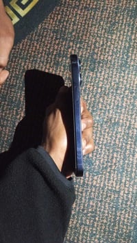 15برو ماكس للبيع مبدل بطاريه والضهر مكسور السعر الاتصال على الرقم وتدل...