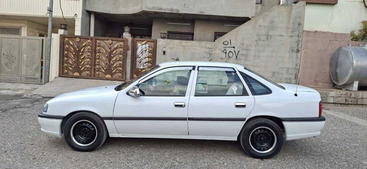 ***********-----***********
کۆبۆنی بەنزینی هەیە
شوێن :چەمچەماڵ نرخ: 55 
اۆپڵ مۆدێل ٩٢ مەکینە ١٨ گێڕو عادی
سەیارەکەی زۆر خاوینە
بێ خیاس و بێ دە عمو شیعارنیە
سەنەوە تا ٢٠٢٨ تازەیە
چوار تایەی تازەی بۆ بەستراوە
گێڕ و مەکینە و تاقم پێشی لۆک لۆکە
دوپە ڵەبۆیاخی هە یە کامل لە سە ربیلادە  ماڵدۆست بێ عە یب شمشمل, السليمانية
