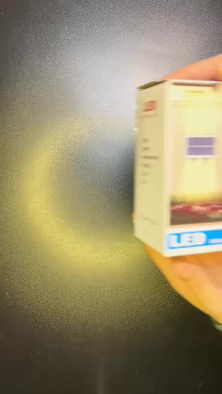 تصميم أنيق وعصري يضيف لمسة جماليةمصنوع من البلاستك ABS القوي الغير قابل للكسرمميز للمساحات الخارجية مع إضاءة تلقائية بدون أي تعقيدتصميم أنيق يوفر 6 حزم ضوئية لزيادة السطوع والجاذبيةتشغيل تلقائي شحن خلال النهار وإضاءة تلقائية عند حلول الظلاممادة عالية الجودة: مصنوع من ABS المتين لضمان طول العمر وتبديد الحرارةمقاوم للعوامل الجوية: حاصل على تصنيف حماية IP65 للأداء المستقر في الظروف الجوية القاسيةكفاءة شمسية عالية: مزود بلوح شمسي عالي الكفاءة وبطارية 1500mAh توفر إضاءة طويلة الأمدسهل التثبيت: لا يحتاج إلى أسلاك كهربائية، يناسب مختلف المساحات الخارجيةوقت الشحن: 4-6 ساعاتمدة التشغيل: 12-20 ساعةتصنيف الحماية: IP65 (مقاوم للماء والغبار)محتويات العلبة :1 × مصباح جداري شمسي خارجي1 × طقم التثبيتالابعاد : الطول  14cm العرض 8cm


**إذا كنت صاحب هذا الإعلان وتريد حذفه لأي سبب، رجاءا أرسل رسالة إلى الدعم الفني**