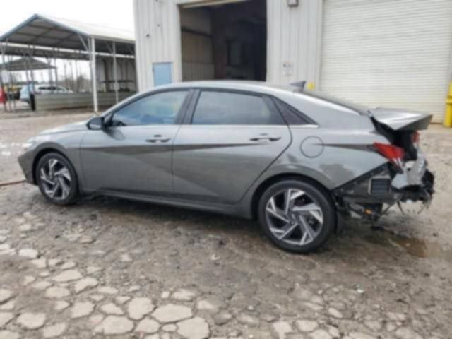 سلام عليكم سياره النترا هايبرد ٢٠٢٥ فول واحد على واحد قطر الصبح ما بيه ولا 
سياره باسمي تحويل ثانيه
ضربتها بس  من جوه من امريكاء
سياره ماشا 30,000
سعرها 165 وبيها مجال حق جي
*********** رقمي
مكاني بغداد الشعله
