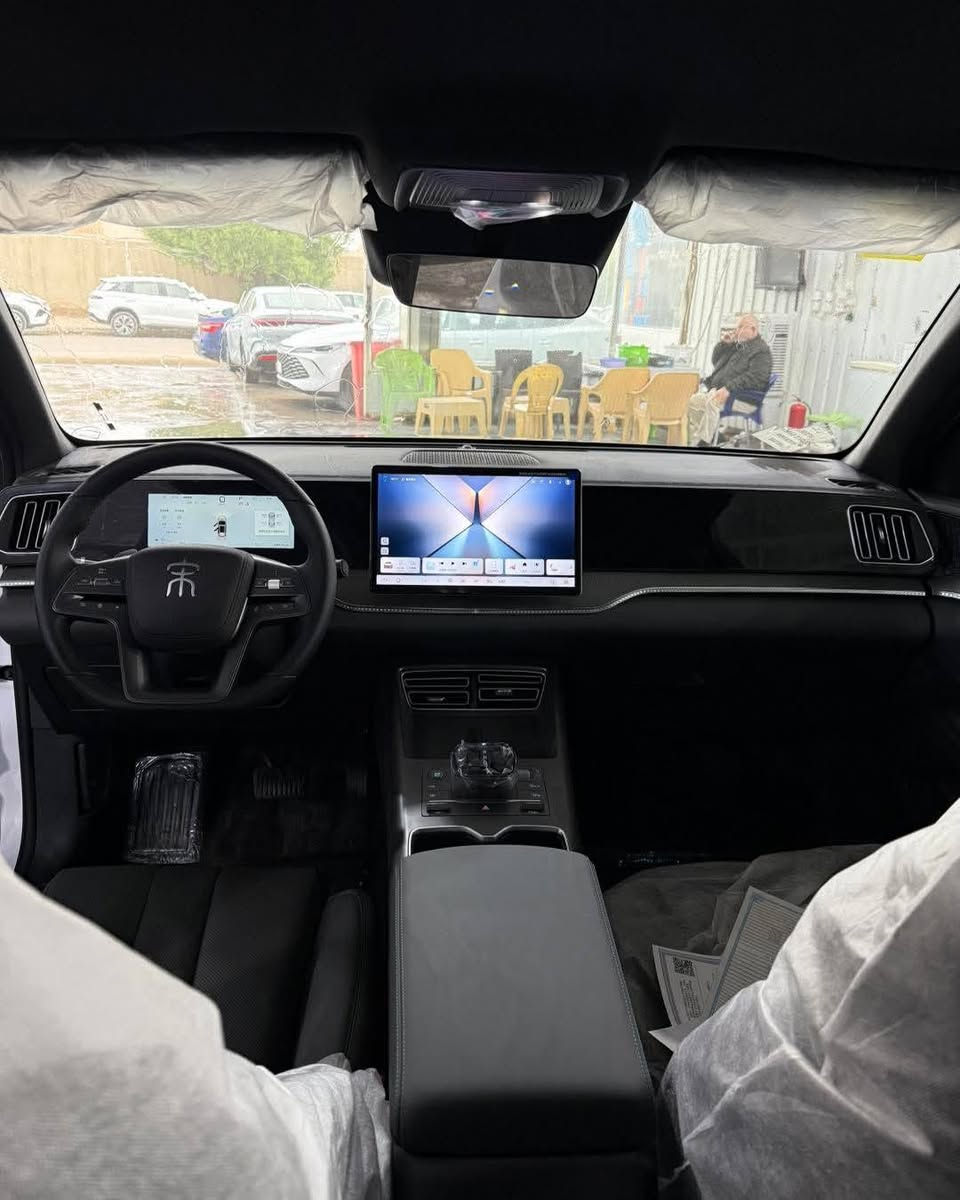 بي واي دي سونك برو ٢٠٢٥ 
ماشية اقل من ٦٠٠٠
مرقم بغداد صار ٢٠ يوم ماخذها 
السعر ٢٥ مليون و ربع قفل 
بغداد حي الجهاد 
***********
