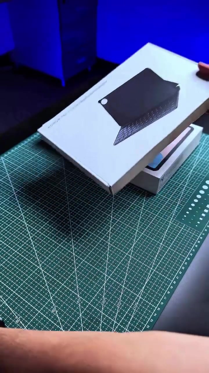 ‎ايباد الطلاب و الالعاب honor Pad 10

- معالج منو نعو سنادراگون 7 الجيل الثالث 
- بطارية عملاقة بسعة 10100mAh
يحتوي على 6 سماعات استيريو 

 HONOR Iraq 

#honor #honorpad10 #explore #android #tech⁩


**إذا كنت صاحب هذا الإعلان وتريد حذفه لأي سبب، رجاءا أرسل رسالة إلى الدعم الفني**