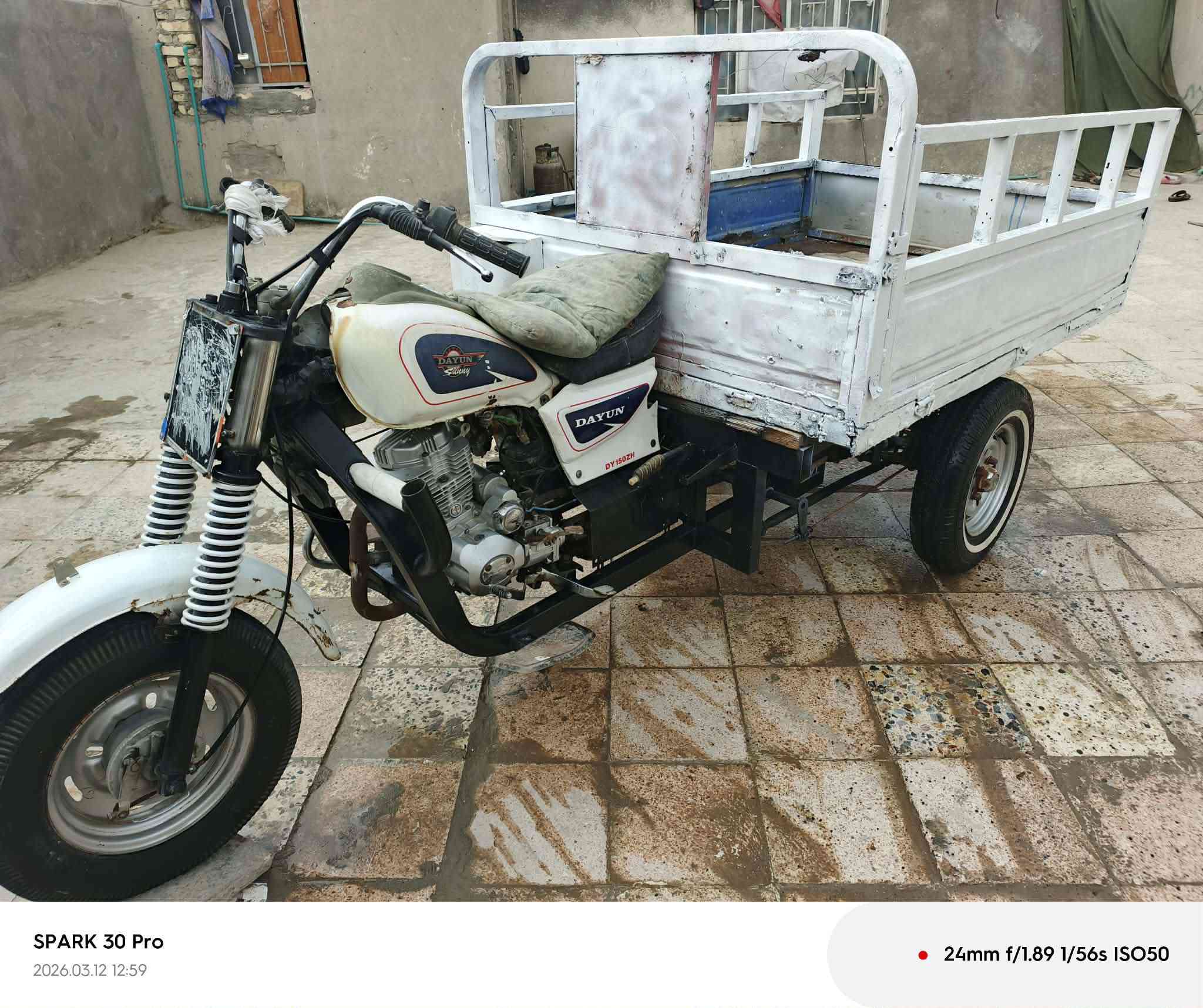 سلام عليكم ستوته كلك  مابدل بيه شي ع وضع الشركه بلاديه تايرات توني شاهدهن كامله نكره سلف محرك مامفتوح  السعر 950 وبيه مجال بصيط ملاحظه اني مكلف بنشره مكان ناصريه مركز ***********
