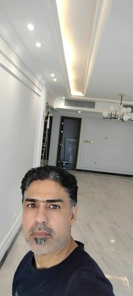 أشتغل صباغ بيوت تصليح بياض صبغ وجهات بنايات عاليه تغليف وراق جدران طلس ستان شغل مرتب ونضيف من @بغداد***********
