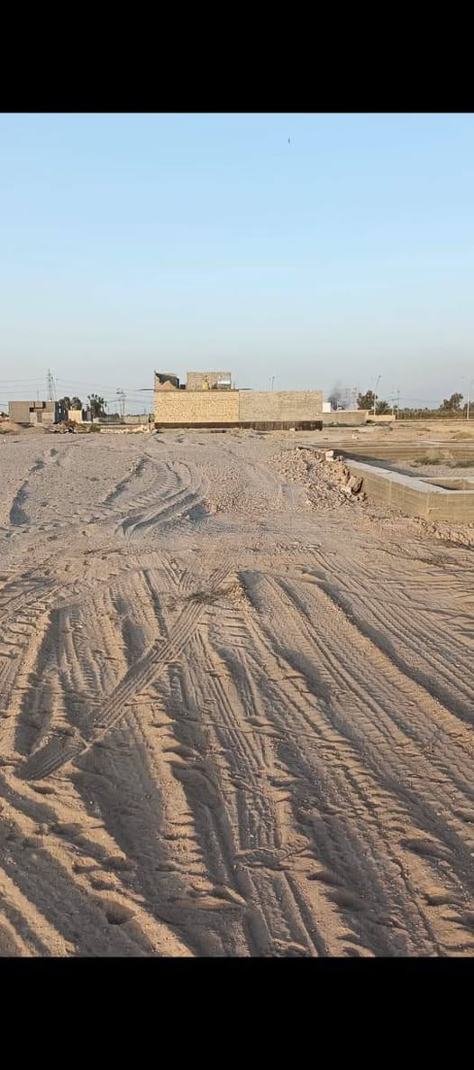 السلام عليكم اخوان يوجد قطع ارضي مساحه ٢٠٠ السعر حسب الموقع من ٤ ونص الى ٦ مليون الارض عقد زراعي منتهي مخططه شوارعها ومقسمه شكل مجمع صالحه للبناء ضمان مكاتبه من جميع المشاكل العنوان تعبر الجسر مال الشراع بتجاه زنكوره قرب مدرسه الخوارزمي الأهليه ومقابل مدرسه العروبه***********
