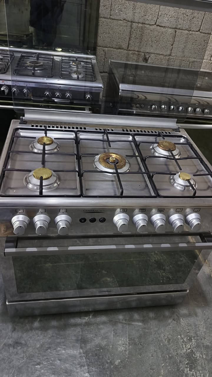 معرض الفرات للبيع جميع انواع الاثاث المنزلي المستخدم والجديدوبأنسب لاسعار مقابل دئره جنسيه القائم من جهه البرانيه بصف جسرالمشاه للاستفسارلاتصال برقم ***********متوفرواتس اب ***********
