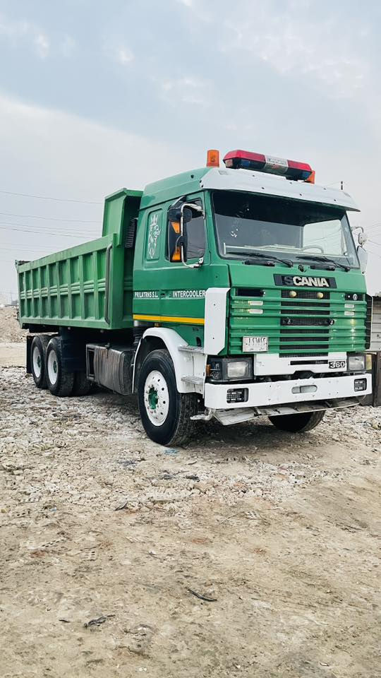 سلام عليكم سياره للبيع سكانيه 113 مكينه 12 ونص كير 5في 5 شاصي مكفول مجموعه بايجر تخم تاير رقم دياله إنكليزي 
***********
