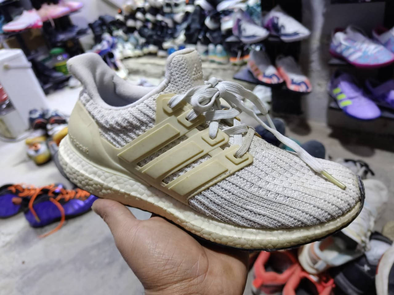 عرض خاص احدية بالة اصلي
7 الف فقط 

العنوان رأس جادة قرب مطعم هولير تجهيزات كاس العالم 

***********
