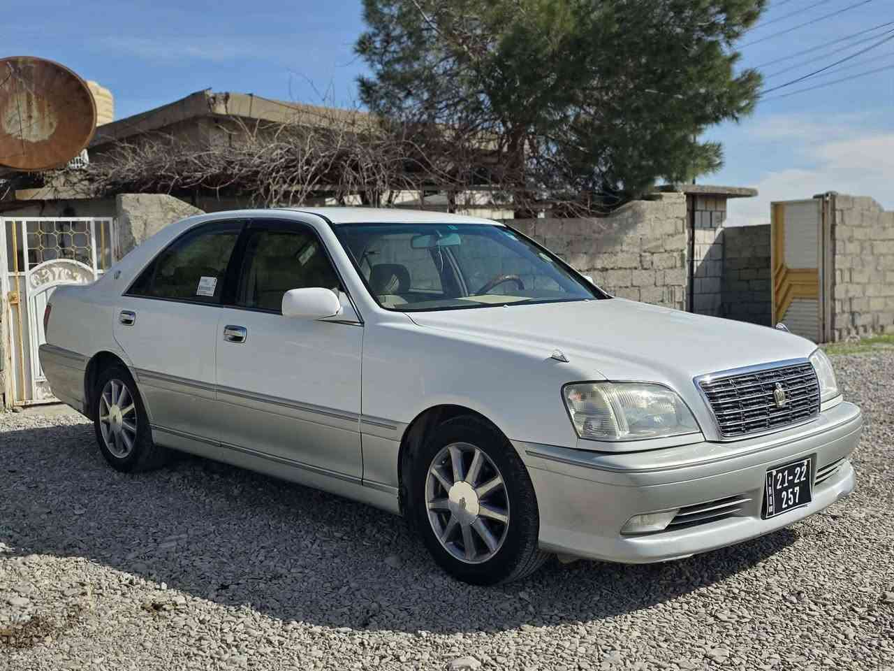 سە رە تابە ناوی خوای گە ورە  مە لیکە موس  175 D گە ورە  سە قفو حیزام بە شە رت  4دوگمە  مشت لیکزز گیج ئە لکترۆنی عادیش  ئاوینە کارە با  داشبوڵ نە جە ف  تە بریت مە رکە زی سە لاجە 4کوشن کارە با پە ردە تە عدیل سورعە  سە یارە کە 4تایە و ویلی لۆکی نە جمە پاتری تازە هایدرۆلیکی گیری گۆڕاوە  بە شە رتی گیڕومە کینە  جامی هه ڵگیراوە پیشو پشتی      سە یارە کە  کۆدی هه یە  بیکیشە     سعری    46   گە معامە لە    کۆدی هه یە      شوین   شارە زور     زە ڕایە ن    بیدە عمولیدراو
0773  262 3141
