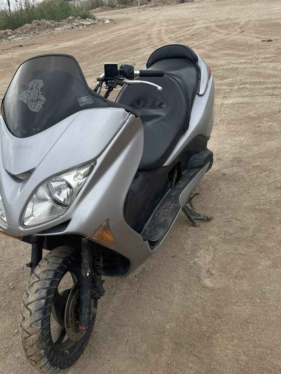 سلام عليكم 
فورزه 08 
كير ملغي 
محرك خير من الله نكره سلف بكل وقت
چويتر شرط واحد و نص
كهربائيات شغاله 
نقصه جاملغ امامي فقط 
 دراجه ناعمه و صافيه بالعافيه على الي ياخذه 
سعره 650 بيه مجال 
مكاني كوت 
***********
