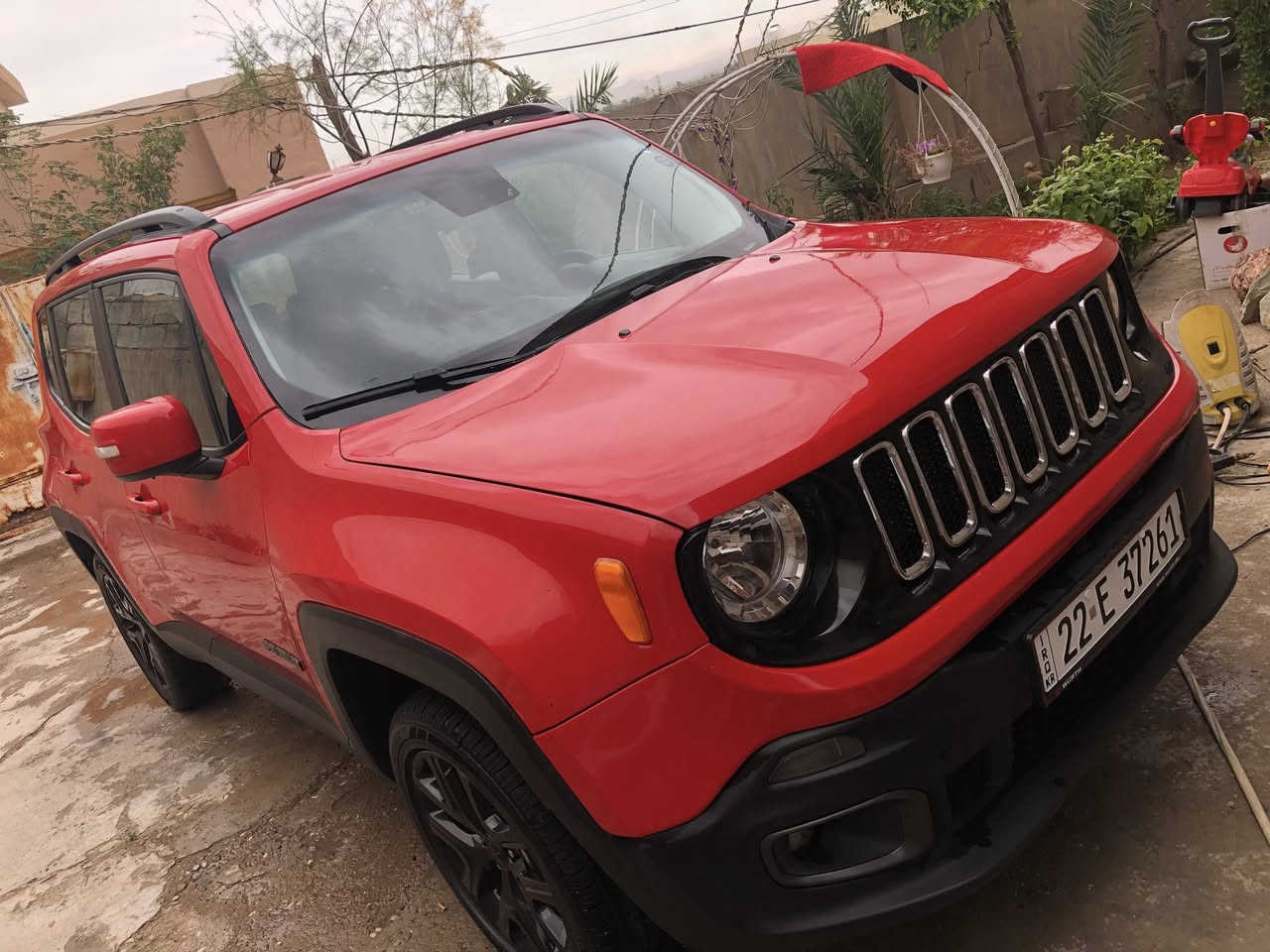 مواصفات
جيب رينيجيد موديل2017
لون أحمر مميز🚗

المكينة2400 اقتصادي وقوي
قير أوتو — دفع رباعي 4×4 (فور ويل)
المواصفات:
Black Top
الحالة: السيارة نظيفة جداً ومال جناي وما متعوبه
حادثة  جاملغ  الأمامي والبنيد،  
سيارة اقتصادية وعملية جداً 
رقم اربيل بأسمي تريد وكاله او تحويل 
سنويه مجدد لحد 2029شهر 6

💰 السعر:125$
📍 الموقع:ديالى خانقين 
📞 ***********
