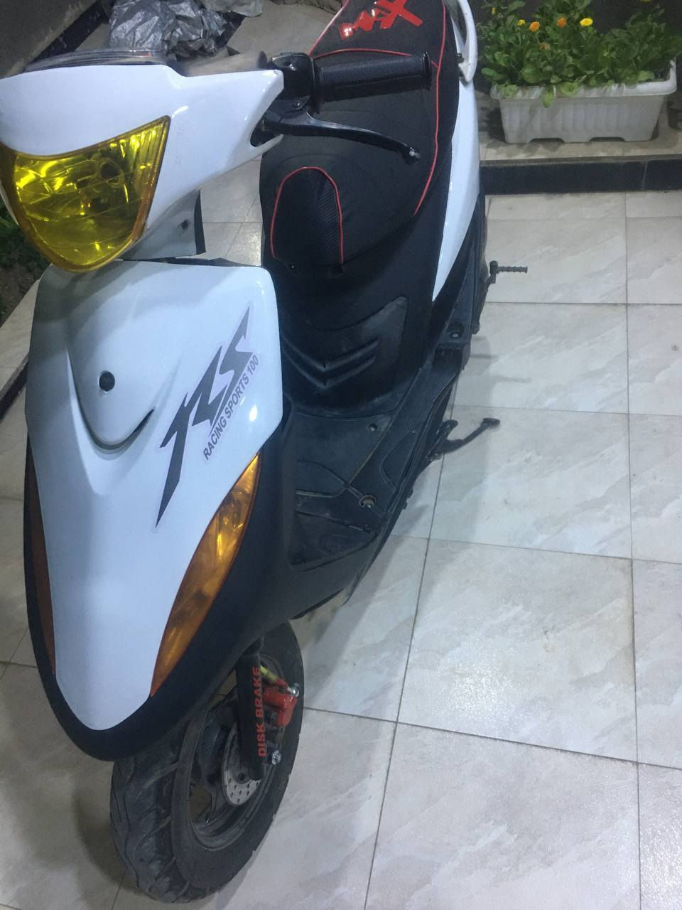 سلام عليكم
ماكس عدله للبيع
دراجه جاهزه كلشي شغال + مكينه بلادي ما مفتوحه
اي استفسار ***********
