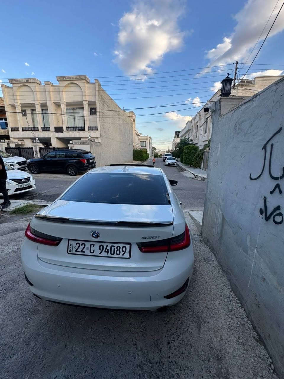 BMW 330i
مۆدێل ٢٠٢٠ فوول مواسەفات سەیارەکە نمونەیە لە جوانی 
بە نسبەت سبوغ ٢ پارچەو یەک بست سبوغ بستەک کارتی  هەیە
سەیارەکە هەتابڵیی جوان و بێ مەسرەفە
لەگژەری 
داتاشۆ
گێچ ئەلکترۆنی
کوشن جڵد
کوشن سارد 
کوشین خەزن
سێ مۆدە (sport-eco-normal)
پێشو پشتی کرایتە M
وه تسئاپ
***********
Whatsapp 
*********** أربيل, العراق
