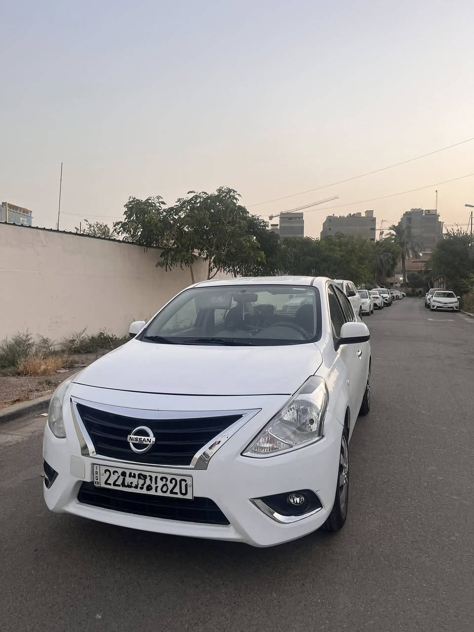 نيسان سني 2022 رقم  اربيل. هندي
سيارة مكفولة 
بيه بارد شخوط 
وبيه جزء من صندوق صبغ سوناره بالصور
ماشية 160 km
موجودة بغداد بالقرب من الراشدية (جديدة الشط)
*********** 
بسعر 115 وبيه مجال للشراي فقط
