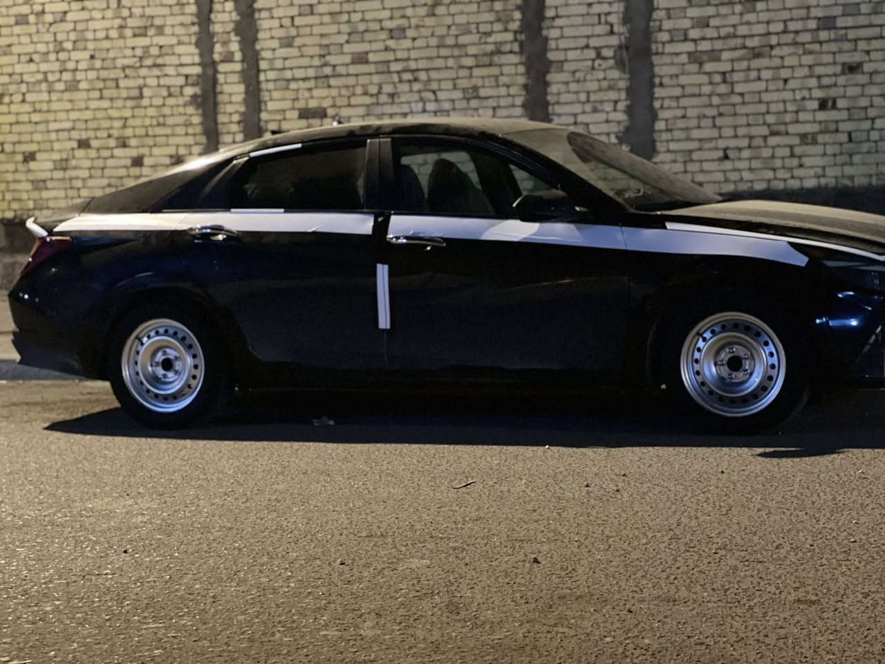 النترا موديل ٢٢ وراد امريكي سياره جاهزه للخير سياره حادثها بجم من امريكا السياره برغي ما ناقصها مكينه كير كفاله بصره معوقين السعر 132$ وبيها مجال الرقم للاستفسار ***********
