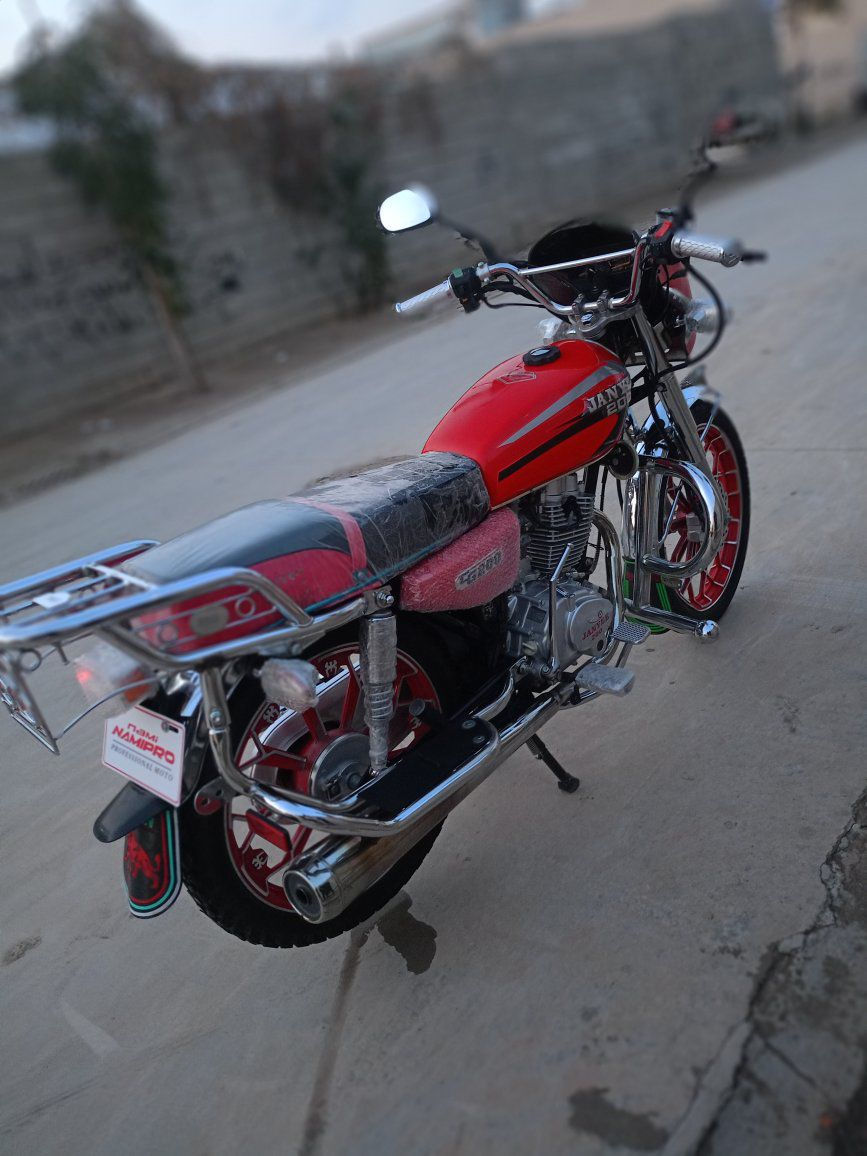 ماطور  جني موديل 2025 اللبيع كول بل شرط اي عيب مابي اوراق كامل منفيس كول  بيلادي  سعر عل  خاص او خابر عل رقم الهاتف  ***********   وتساب موجود  مكاني  كركوك  بنجاعلي
