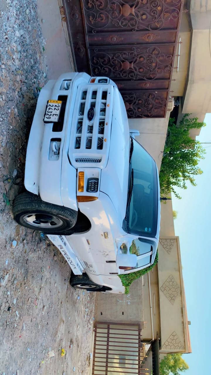 فورد 2005 كاز وبيها حصة كاز رقم اربيل دولي شرط تحوين والغرامات كير او محرك شرط محركه 8  كاز سوبر شلعته حلوه تايرات جدد كهربائيات كلهن شغالات ومابي اي نقص تبريد ثلج ❄️ سياره مكفوله سعر 90 وبي مجال بسيط مكاني كركوك *********** واتساب كركوك, العراق
