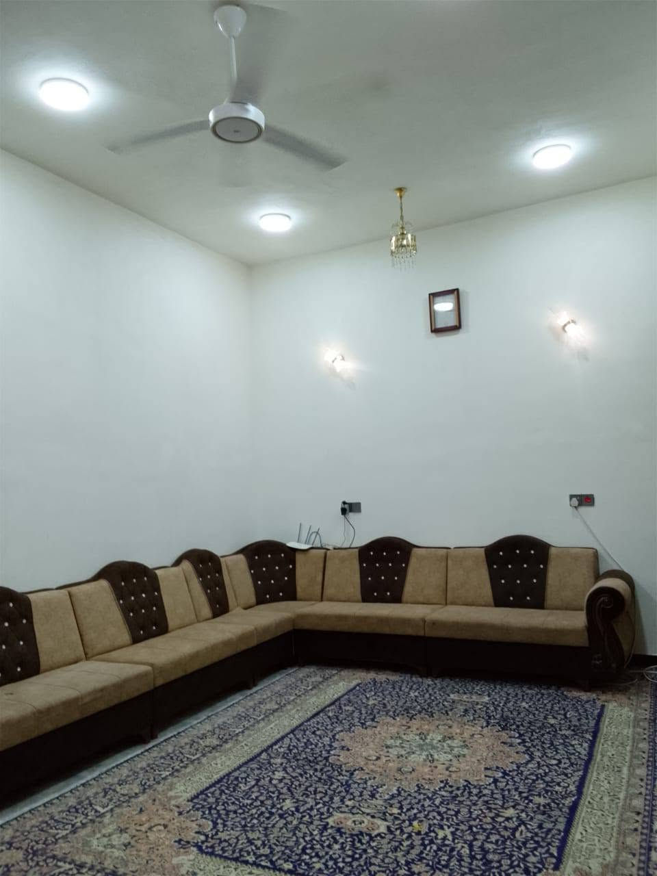 بيت للبيع في باب الهوى الجزيرة الرابعة مساحة 200 متر بناء البيت سنة 2026 كامل درجه اولى يحتوي البيت على غرفتين و صاله و ديوانيه وصحيات لبناء كونكريت لبيت طابو زراعي ب اسم عراقي لبيت ب 80  وبي مجال رقم الهاتف *********** شط العرب, البصرة
