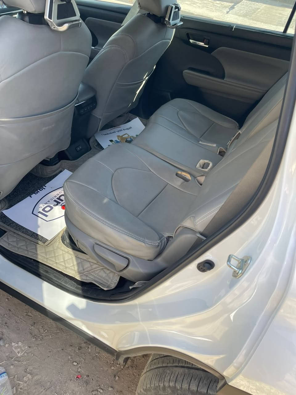 السلام عليكم 

تيوتا هايلاندر موديل23 هايبرد محرك ٢٥٠٠ 

خليجي ساز  

رقم بغداد مشروع وطني 

٧ راكب كشن متصل 

المواصفات معروفه 

تحكم ستيرن 

تحكم اوتو جميع النوافذ

شاحن USB عده مخارج امامي وخلفي 

تبريد ٣ قطع تحكم امامي خلفي 

ثلاث انضمه قياده ايكو وعادي واسبورت 

تحكم مري جانبيه

حساسات مري جانبيه 

دخول ذكي 

لايت زينون 

جنطه كهرباء 

وهواي مواصفات   ماشيه 70

 مكان سياره بغداد /

للاستفسار 

0781 321 5576‬
