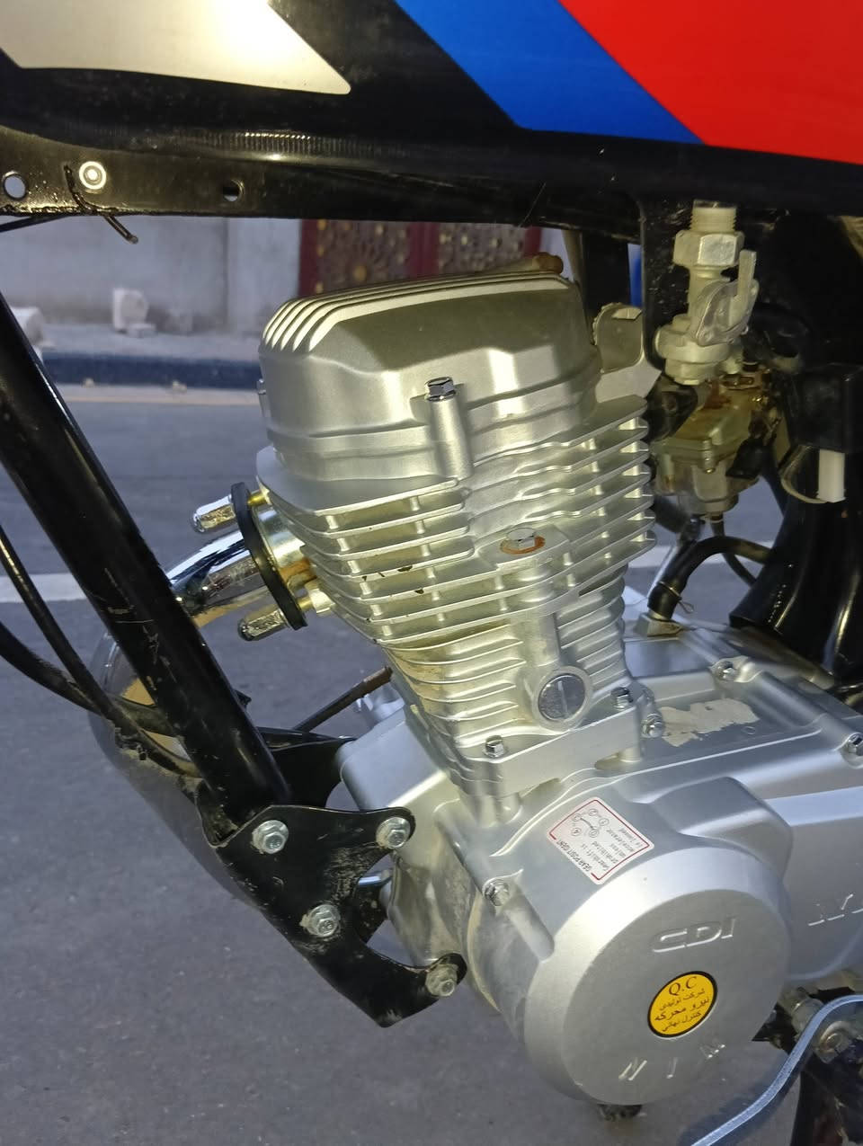 سلام عليكم حبابيبي نامه 25 كفاله عامه من كلشي برغي ممعلوب بيهن صارلهه 4 أشهر من طالعه كفاله كفاله بعدهيي اول 3ارقام 

كلتله كهربائيات كلهم شغله معدل وشلعه خير نشالله اورق سكنر جاهزه من كلشي 
مكاني كربلاء حي العسكري جامع ال عمران ***********
675 وبيهه مجال
