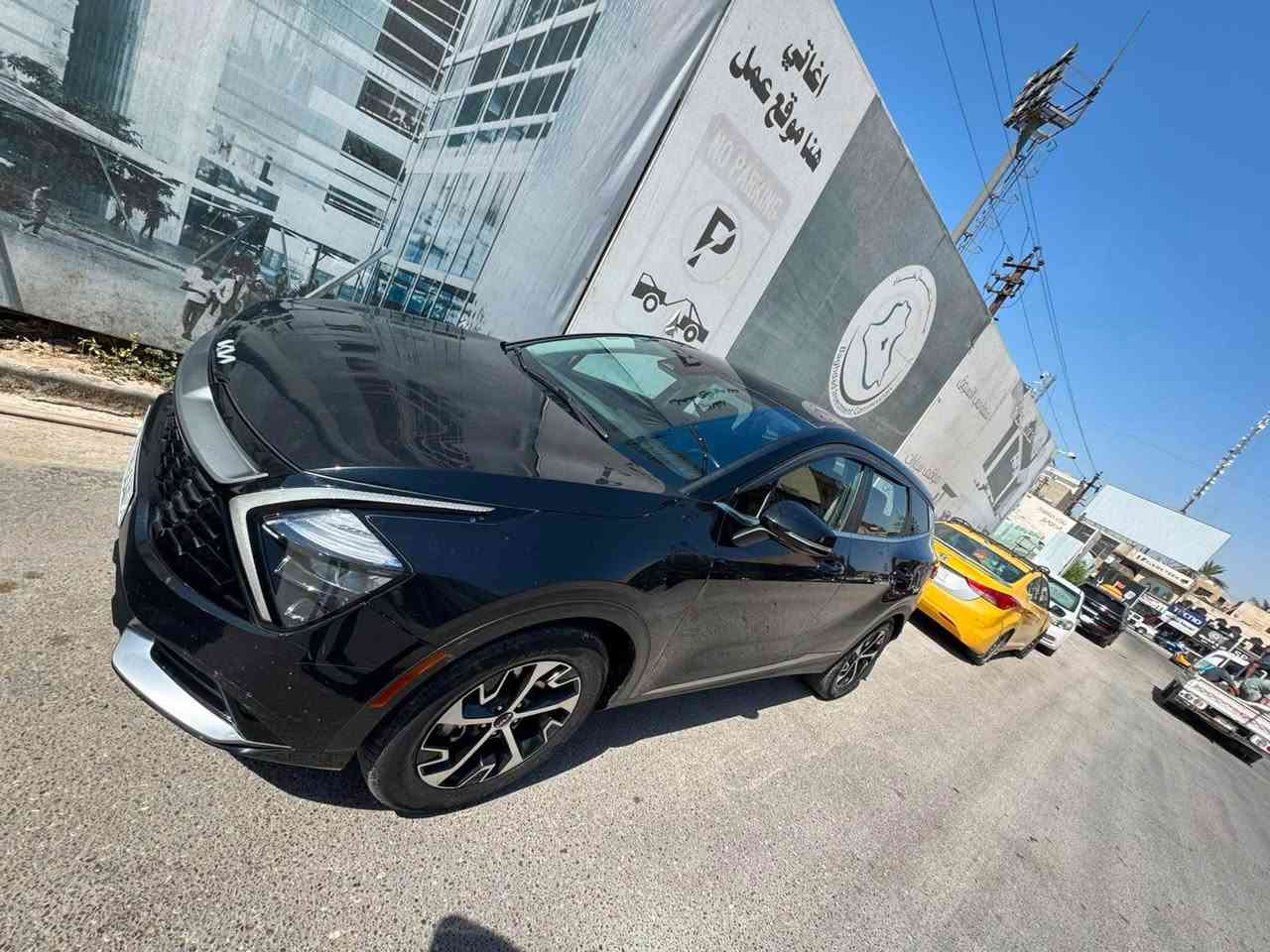 اسلام عليكم للبيع او مراوس سبورتج 2023  وارد امريكي.  حادث جاملغ وبنيد بدون  دواخل شواصي ولغود مكفوله. وصور السونار موجود  ويا الصور   

محرك 2400. يجي دوش + GDi  مكفول. 
ماشيه 56 الف  
كير  8 نمر مكفول. 
صدر امامي. وخلفي. كله جديد. 
رقم بغداد هزه ورقم جديد بسمي. 
تخم تاير. جدده عليها 
ادامه كامله. 
ايرباك دركه  
تبريد ثلج 🧊 تدفئه 

مواصفات 
بصمه تشغيل 
بصمة ابواب. 
 كشنات جلد 
كشن كهرباء. 
تشغيل عن بعد  
تبريد بلكشنات 
فول تحكمات ستيرن 
كروز سرعه 
رادارات  
توقف ذاتي. 
سايد بريك بصمه 
تبريد قطعتين. 
كامره + حساسات.  

مكان السياره. بغداد حي. الجامعه. 
السعر 195 $ وبيها مجال 

هاتف ☎️. *********** بغداد, العراق
