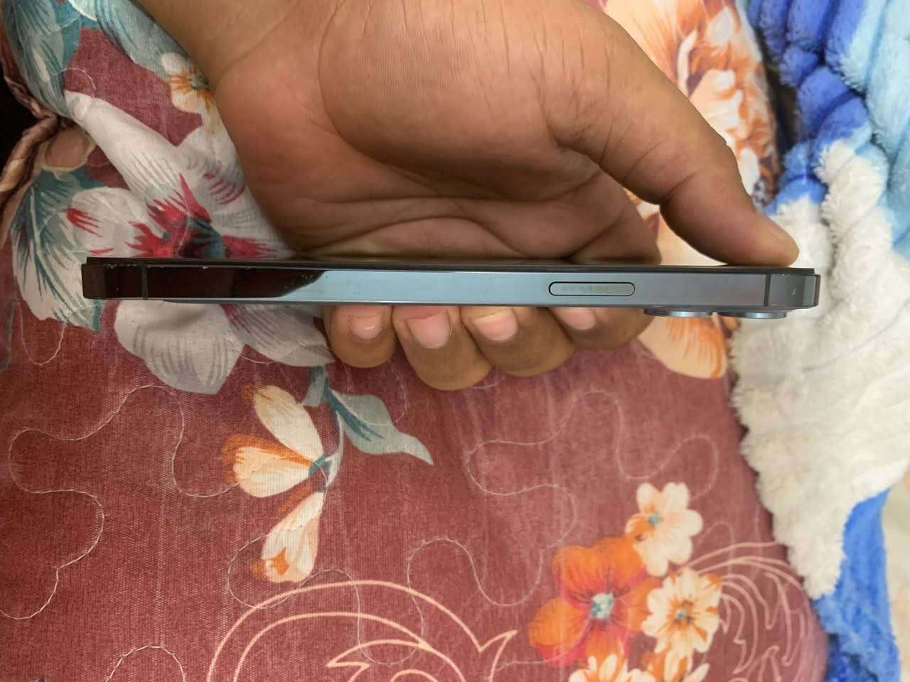 ١٢ برو ماكس مبدل بطاريه نوعيه تخبل وشاشه ذكره ٢٥٦ بطاريه ١٠٠ جهاز يخبل لعبا ما لعاب بي رجه خفيفه بل كمره مرات مراوس او ببع 250 قفل مكاني بغداد *********** وتساب
