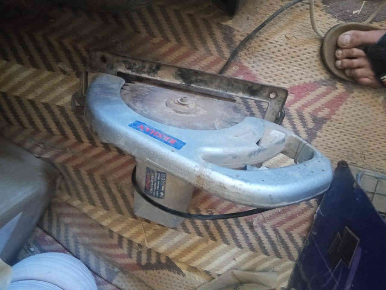 سلام عليكم منشار كهربائي جديد اصلي يعره 60 مع التوصيل هذا رقمي ***********
