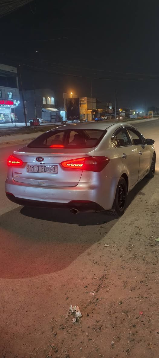 السلام عليكم سيراتو 2013 شكل 15 سياره فول مواصفات فتحه تحكمات ستيرت بصمه فول من الخير كير ومكينه وتبريد خير من الله تخم تايرات جدد السياره معروضه ب 115 وبيهه مجال رقم ***********
