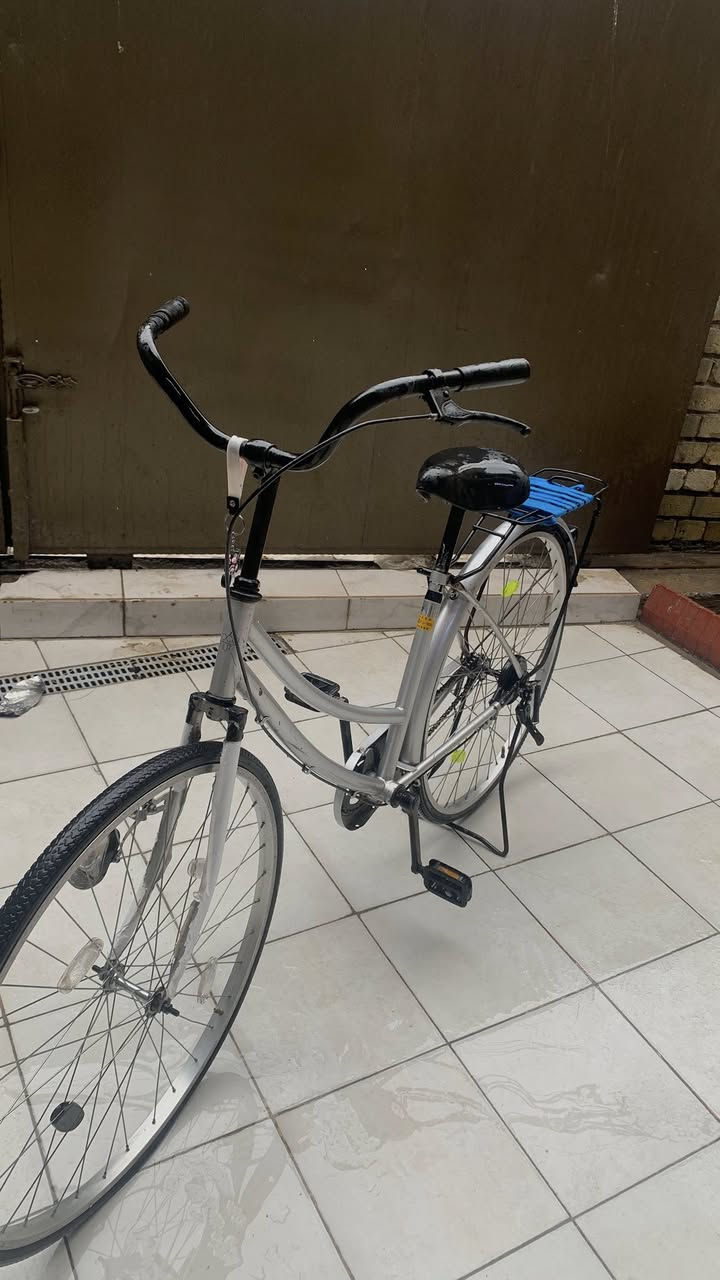 اسلام عليكم بايسكل بناتي حجم 27 لون رصاصي السعر 90 بي مجال الموقع بغداد حي العدل شارع الاسواق المركزي الشارع الترابي الرقم( ***********)
