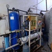 محطه ارو للبيع ام 1000 معه براميل ابو 5000عدد 2 معه سنك وعارضه مال دبا...