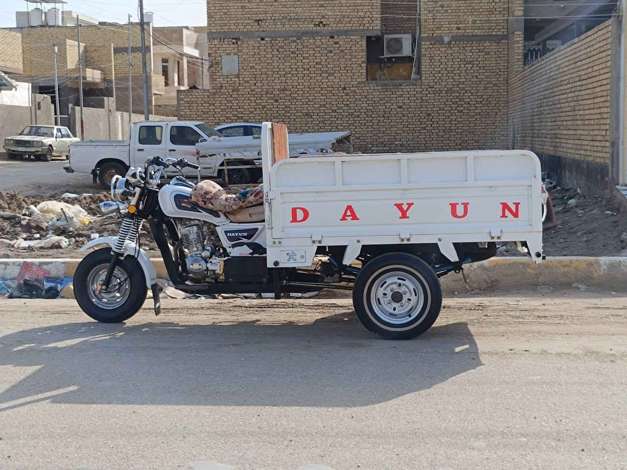 السلام عليكم ستوته للبيع دايون 2022 اصولي اوراق باسمي طالعه من مجمع الكرار دراجه سلف هندر كامله من طول للطول جديد بمعنى الكلمه للاستفسار اكثر مكان ناصريه مركز  ه‍.  *********** اذا موشراي لاتعبني
