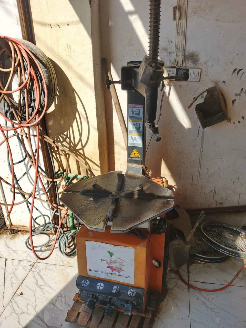 السلام عليكم عندي اغراض بنجر للبيع +مولده كيا +دريل هواء +لغرض دهن يعني مال محل كامل غير متفرغ للمحل *********** *********** المكان الديوانية الحمزة الشرقي
