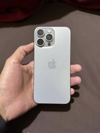 ايفون 15 برو ماكس للبيع جهاز جدا نظيف كما موضح بالصور البطاريه 91‎%‎ و...