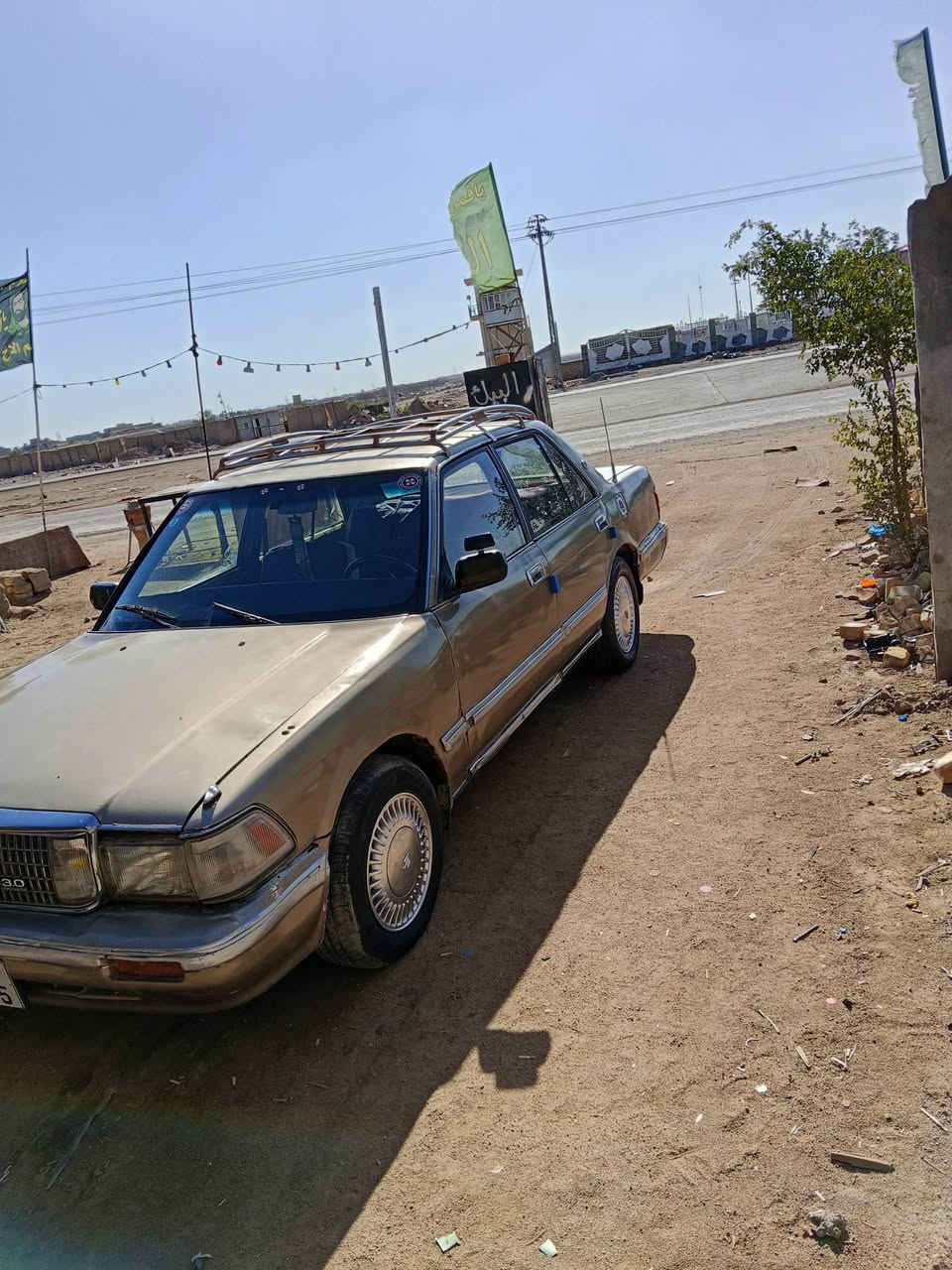 سلام عليكم سيدان موديل1991يسره بلاد رقم نكليزي باسمي السعر37وبيه مجال كير ومكينه بل كارتون تاير وحداديه80%اكسن جديد كهربائيات كله شغاله السياره مكفوله من أضربه ولعيب لشرعي  السياره جاهز عله آخر حبايه العنوان ناصريه مركز المدينه ***********
