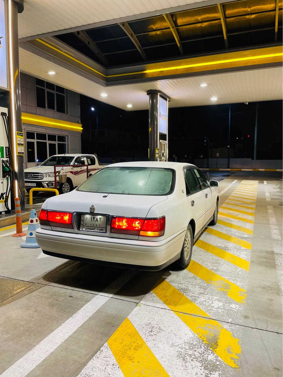 مەلیکە ٢٠٠١ بڕاوە بڕاوە 
مەکینە vvt ئاڵتونی بازاڕ
سەیارەکە دەعمو لێ دراوی نیە 
گێرو مەکینەی بە شەرت 
0775 629 4656 السليمانية, العراق
