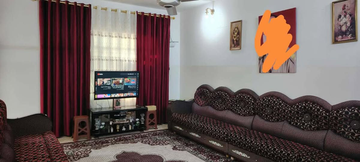 🏠 بيت للبيع – الموصل / حي السلام
🔹 المساحة: 210 متر
🔹 الموقع: حي السلام – قريب جدًا على شارع كركوك
🔹 الملكية: أرض ملك صرف (طابو الزهور)
🧱 تفاصيل البناء:
▪️ الطابق الأرضي:
غرفتين نوم
مطبخ
استقبال
هول
مشتمل
ترك عدد (2)
▪️ الطابق الثاني:
غرفة
سويت كامل
مطبخ
🚗 إضافات:
كراج يسع سيارتين
حديقة صغيرة
📌 البيت طابق ونص – تصميم عملي وموقع ممتاز
📞 للتواصل:
***********
