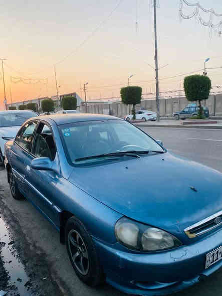 السلام عليكم 
كيا ريو 2001 محرك 1600 اوتوماتيك
تبريد شغال  كهربائيات شغاله
تخم تاير جديد رقم بغداد  انگليزي  
تحول مباشر مكان بغداد جسر ديالى الجديد 
السعر39
اتصل واتس اب او على الرقم *********** Colombo
